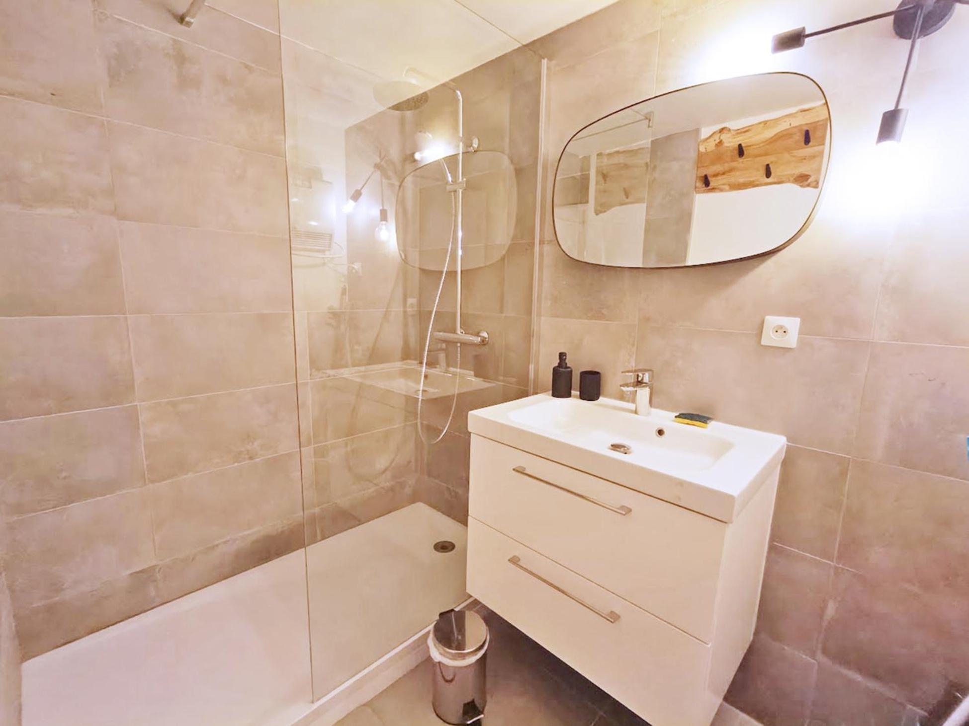 Le Nid De Juliette, T3 Duplex, Parking, Cave Apartment Bagneres-de-Luchon Exterior photo