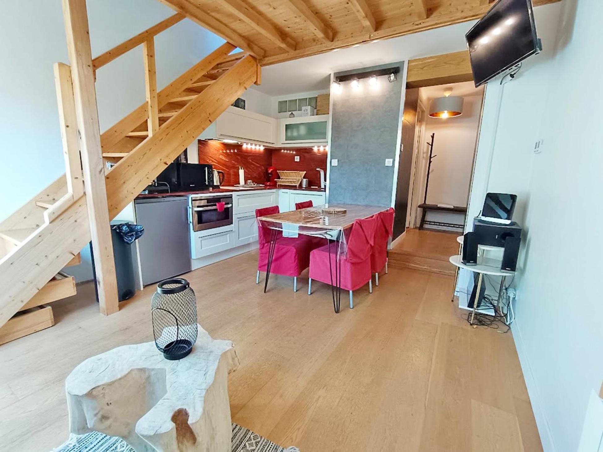 Le Nid De Juliette, T3 Duplex, Parking, Cave Apartment Bagneres-de-Luchon Exterior photo
